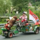 Teilnehmer bei der Oldtimer Traktor Parade