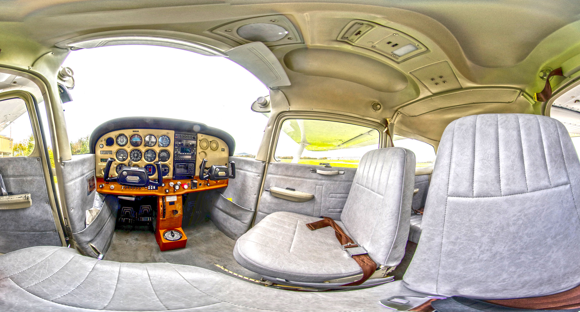 Teilpanorama Cessna 172