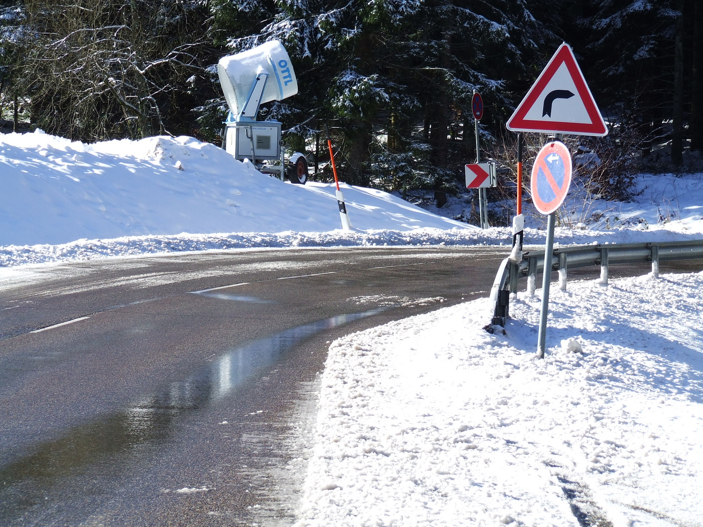 Teilweise Schnee und in jede Richtung Richtig