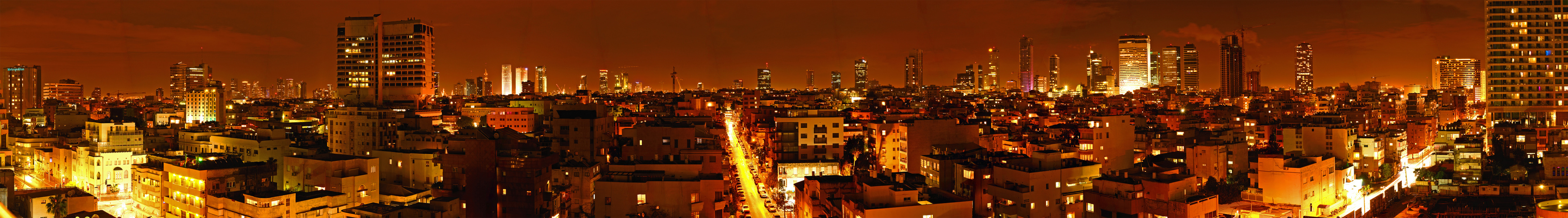 Tel Aviv at night (Panorama)