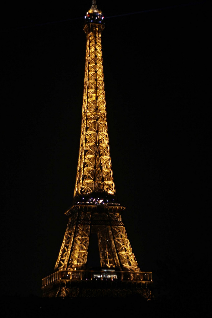 Tel un phare dans la nuit