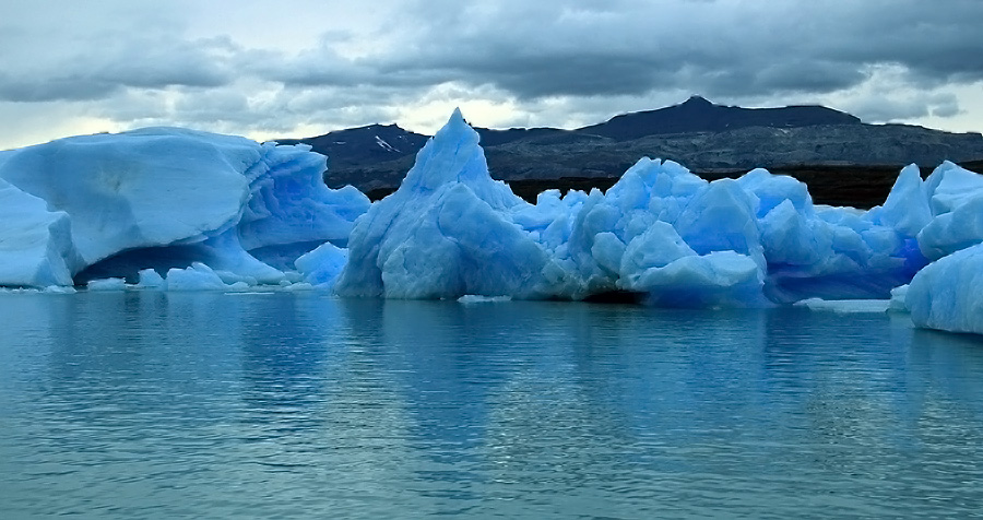 Témpanos en el Glaciar de Upsala