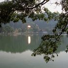 Tempel am Kandy Lake, Sri Lanka