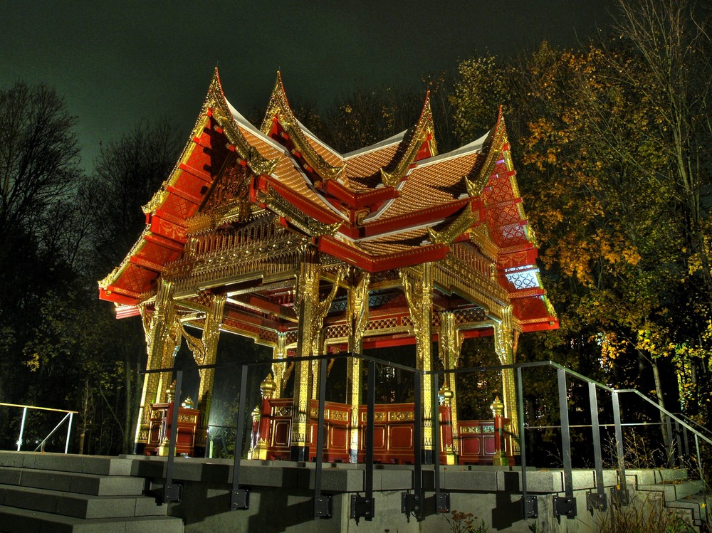 Tempel bei Nacht (HDR)