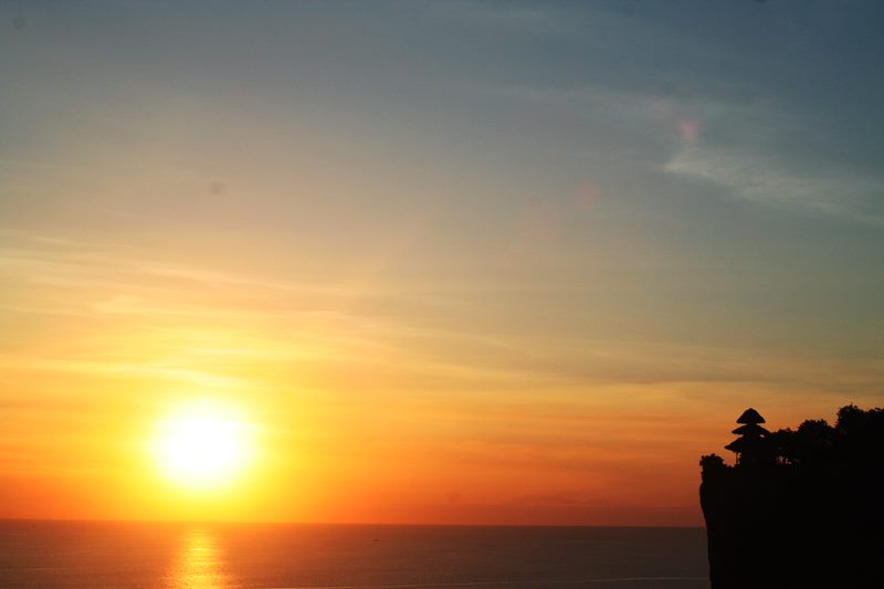 Tempel bei Sonnenuntergang