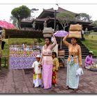 Tempel-Besucherinnen - Bali