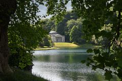 Tempel Durchblick