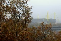 Tempel im Nebel