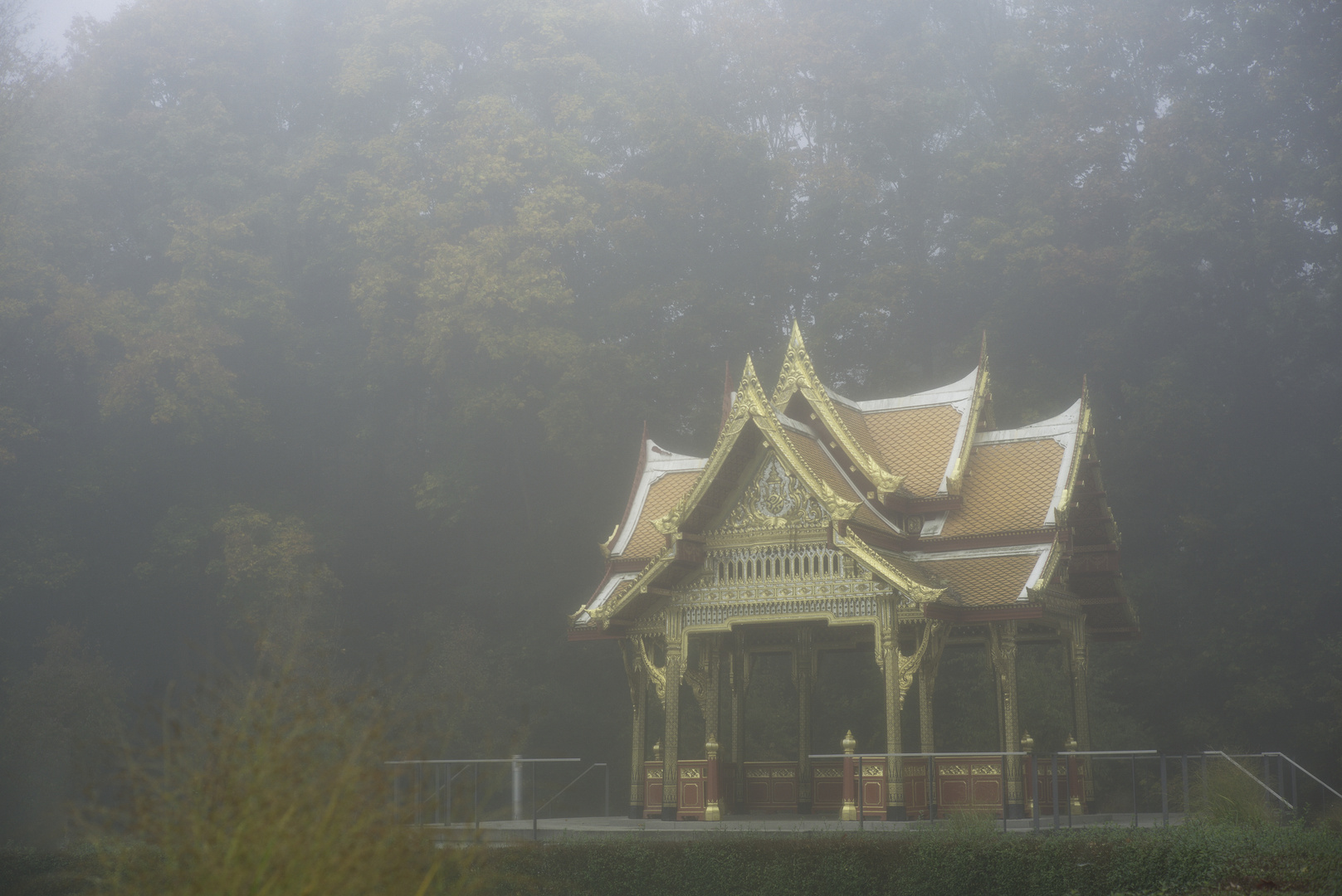 Tempel im Nebel !