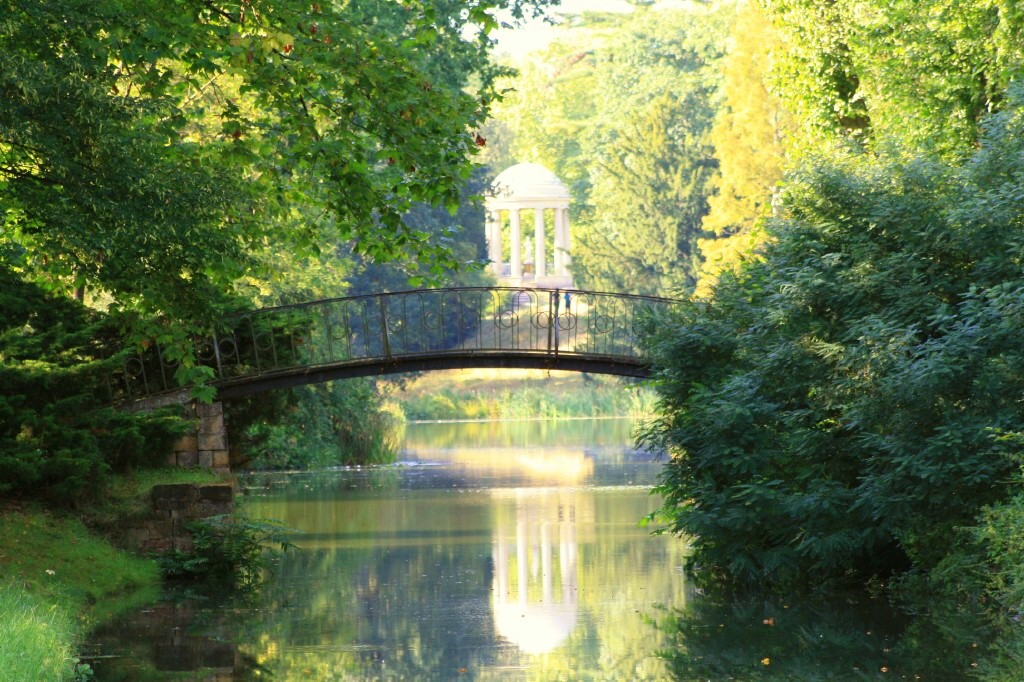 Tempel im Park von Wörliz