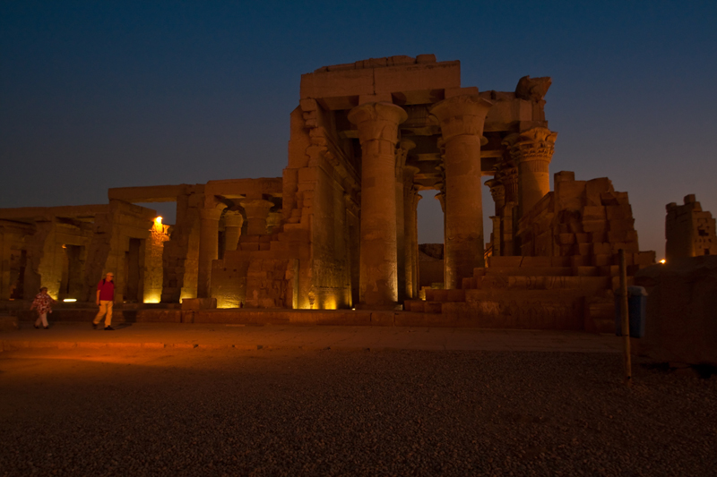 Tempel in der Dämmerung