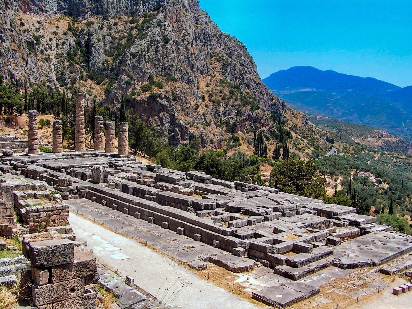 Tempel Ruine Tempel des Apollo in Delphi 