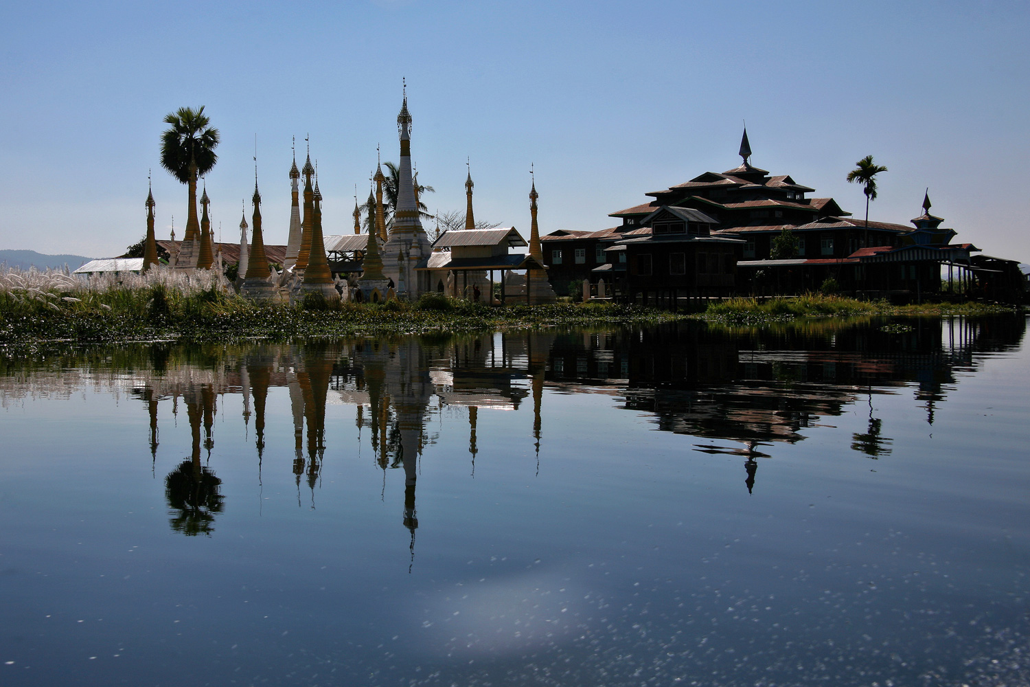 Tempel und Stupas