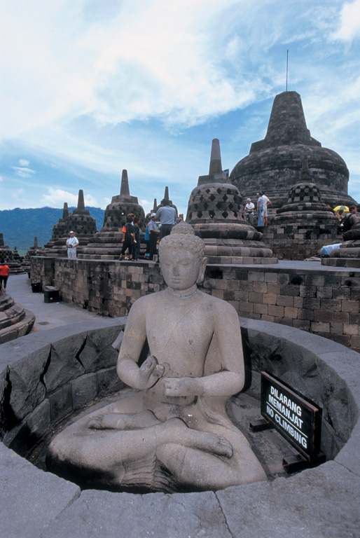 Tempelanlage von Borobodur bei Yogjakarta