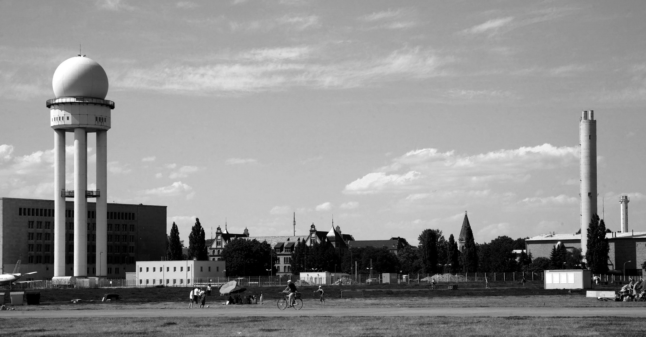 Tempelhofer Feld 2011 IX