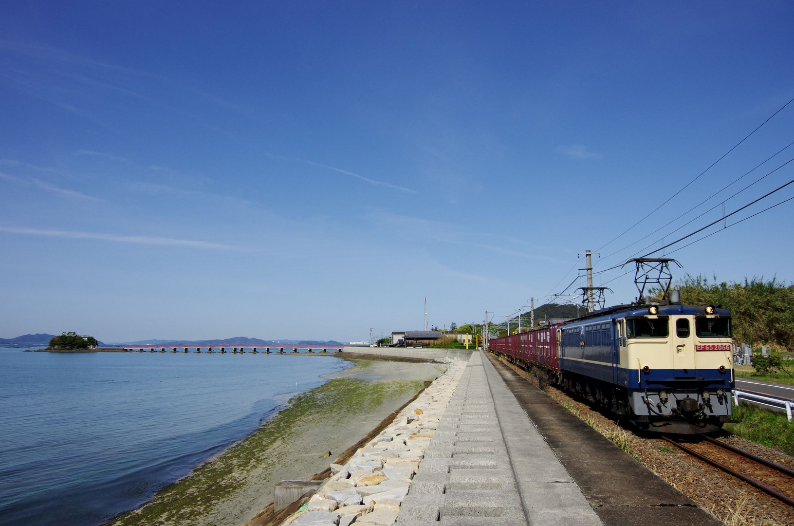 Tempelinsel auf Seto-Inlandsee