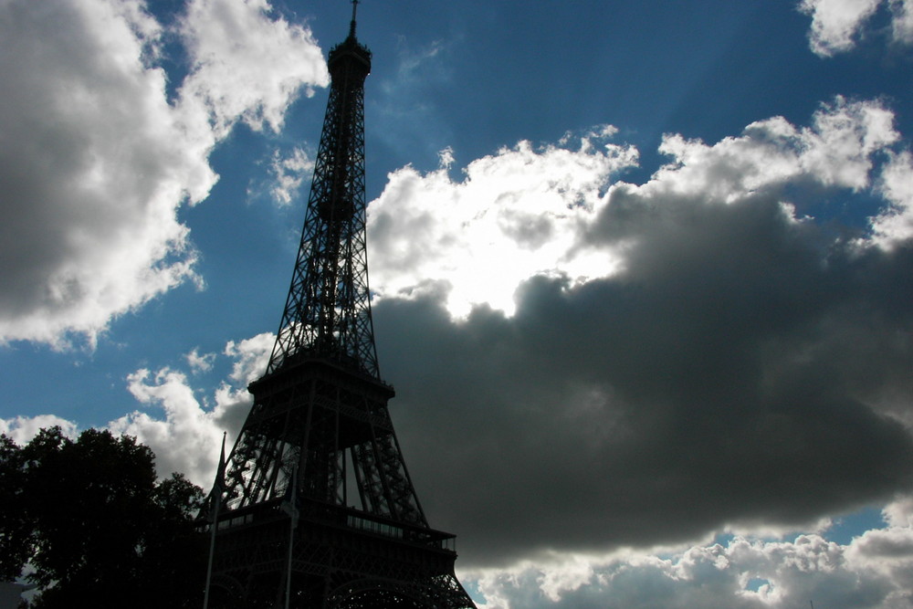 Tempestade sobre a Torre Eiffel -