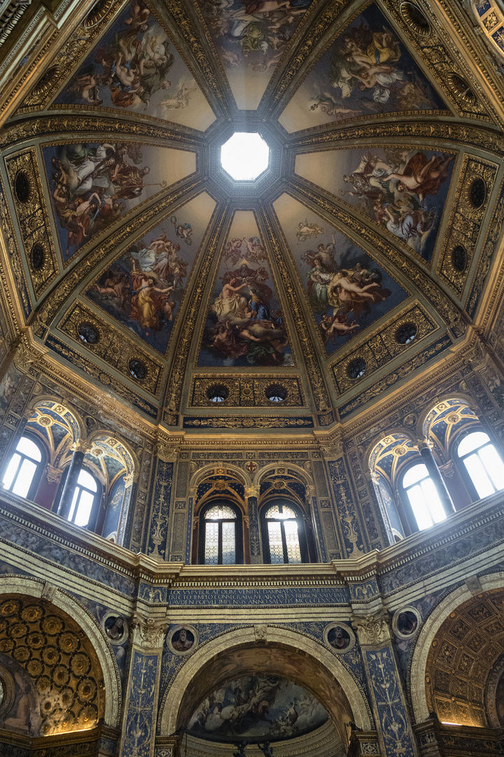 Tempio Civico della Beata Vergine Incoronata, Lodi