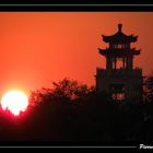 Temple au coucher du soleil