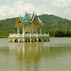 Temple du Lagon de Khao Tao
