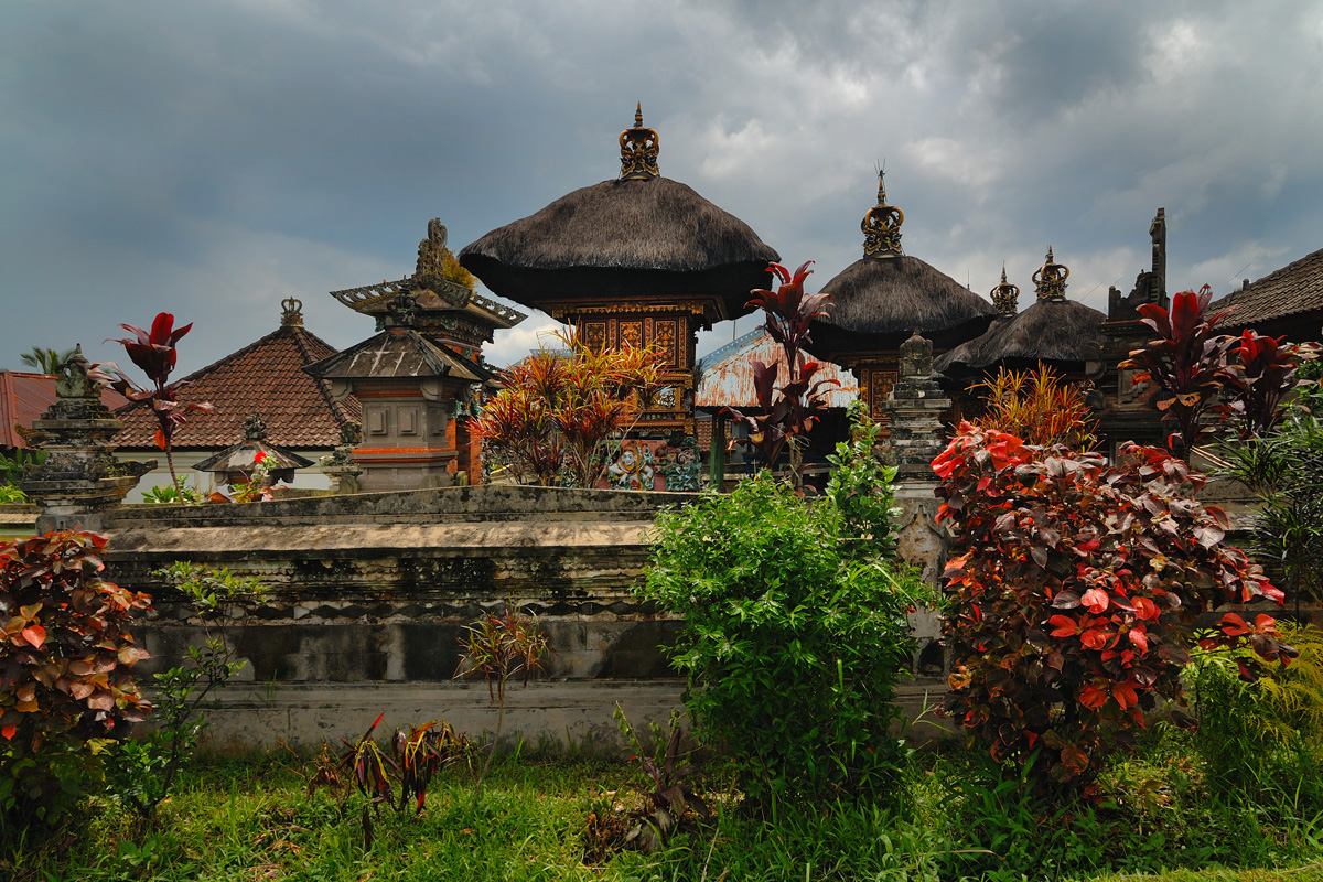 Temple in a community complex