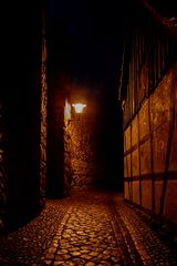 Templin alte Stadtmauer bei Nacht