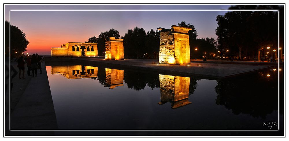 Templo de Debod, Madrid. Panoramica (5 Img). Post GKM3