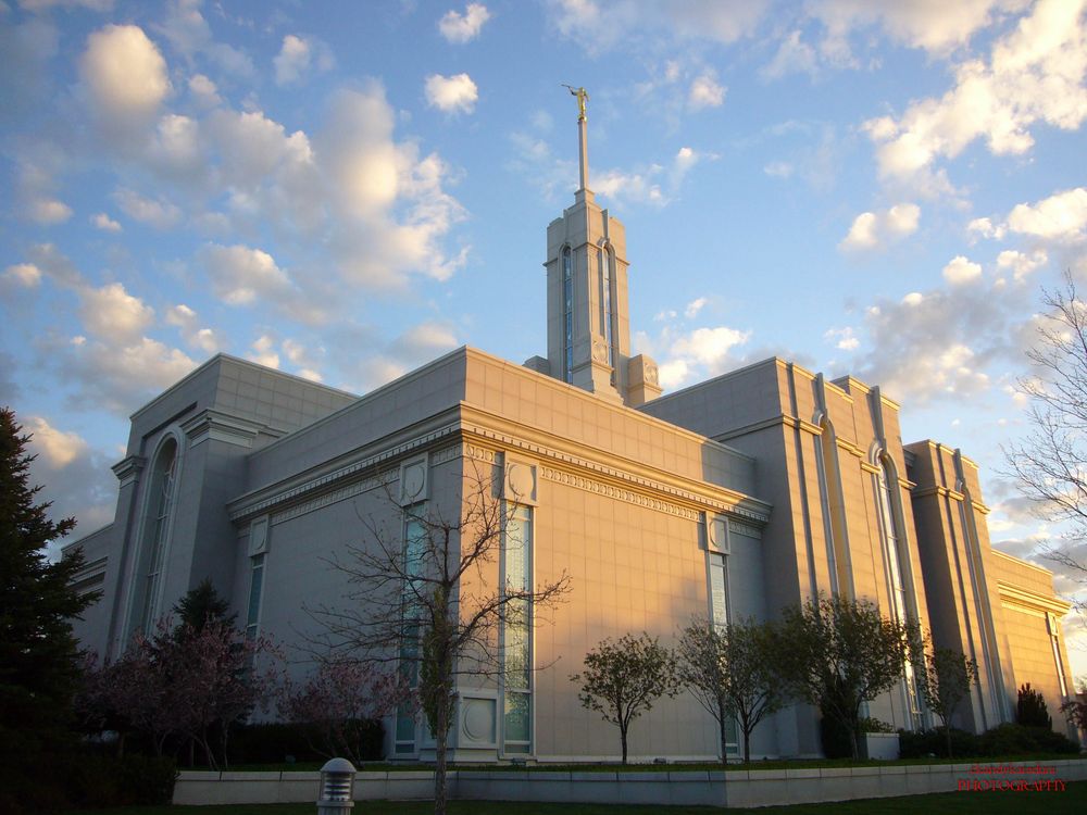 TEMPLO DE TIMPANOGOS LATERAL