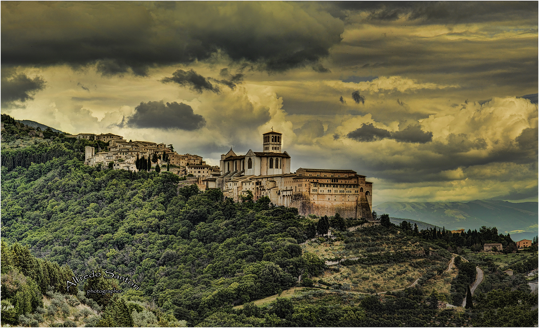 Temporale su Assisi