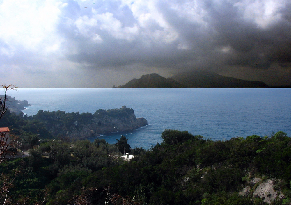 temporale sull'isola di Capri...