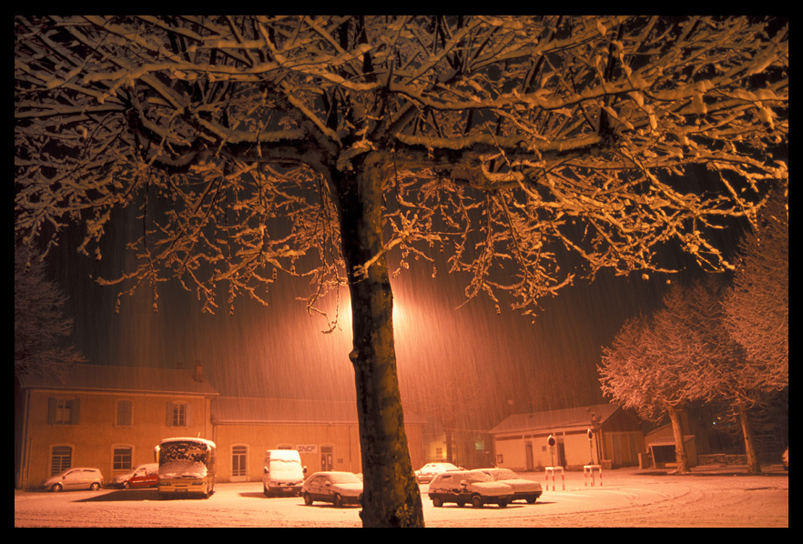 Tempête de neige nocturne