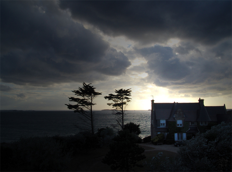 Tempête sur Saint-Malo