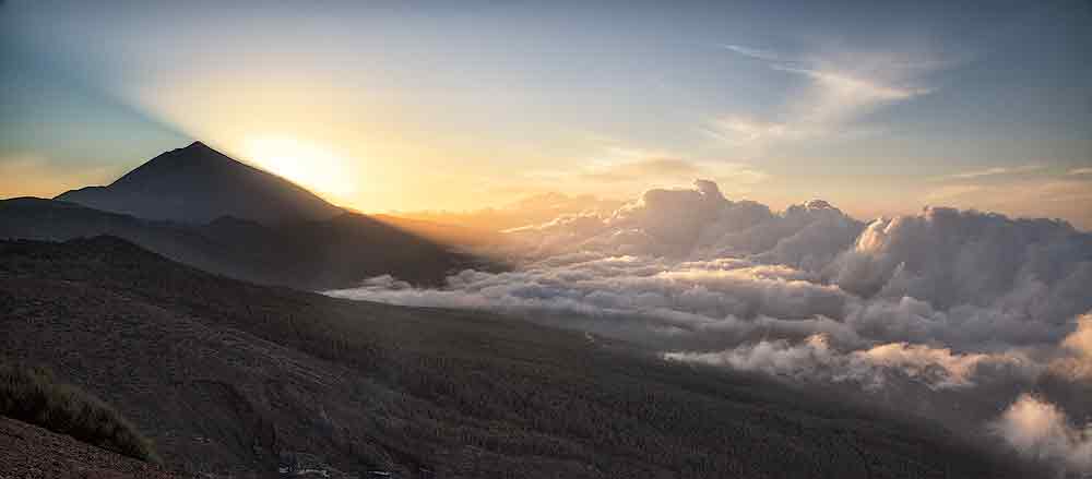 Teneriffa: Sonnenuntergang hinter dem Pico del Teide