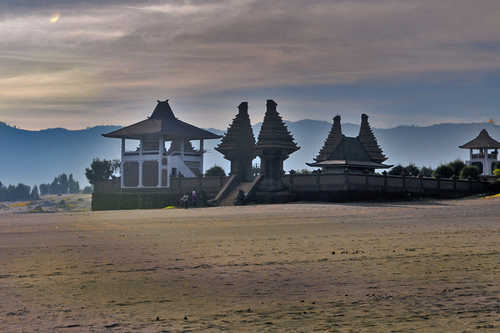 Tenggerese temple in the sea of sand