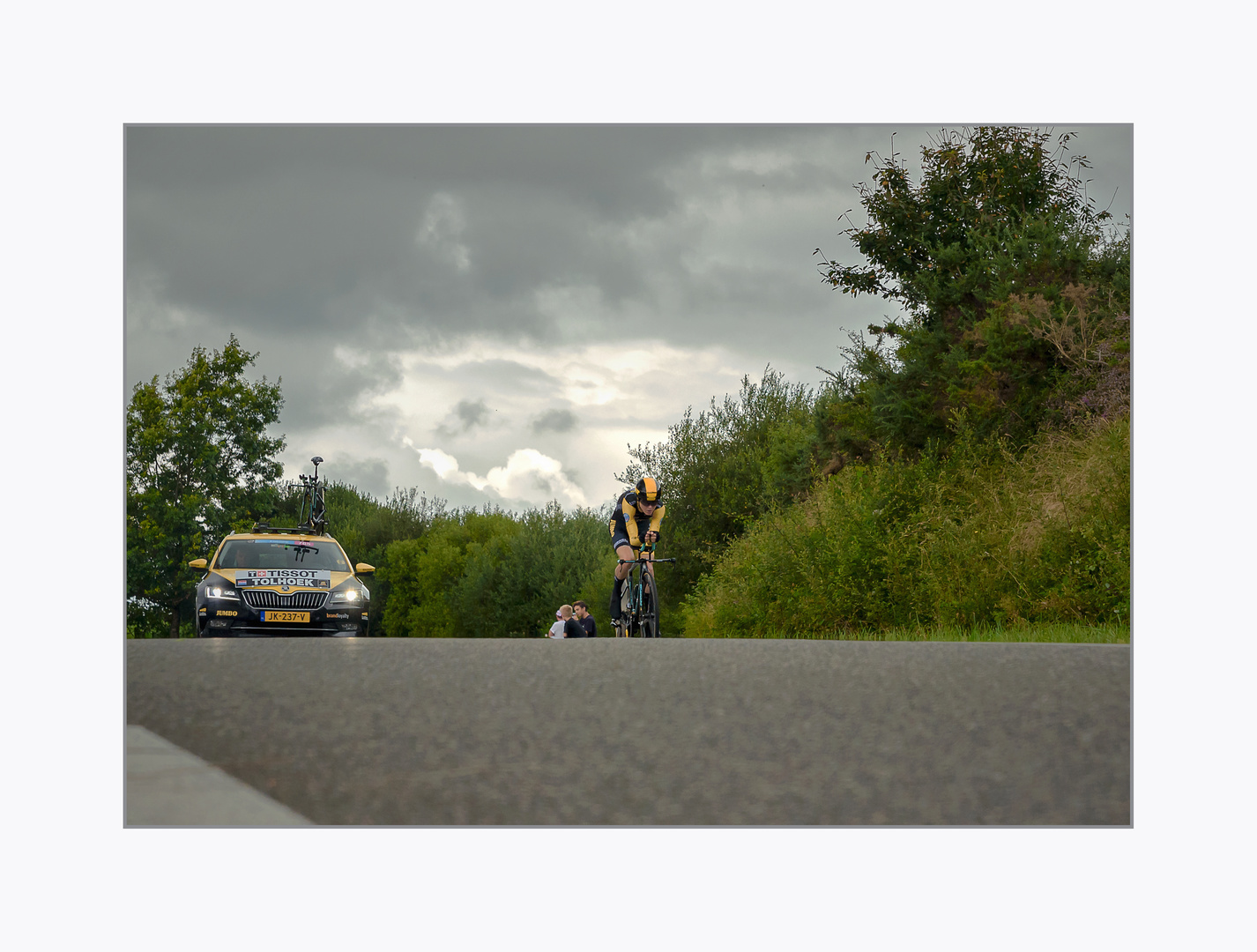 Tenir le haut du pavé