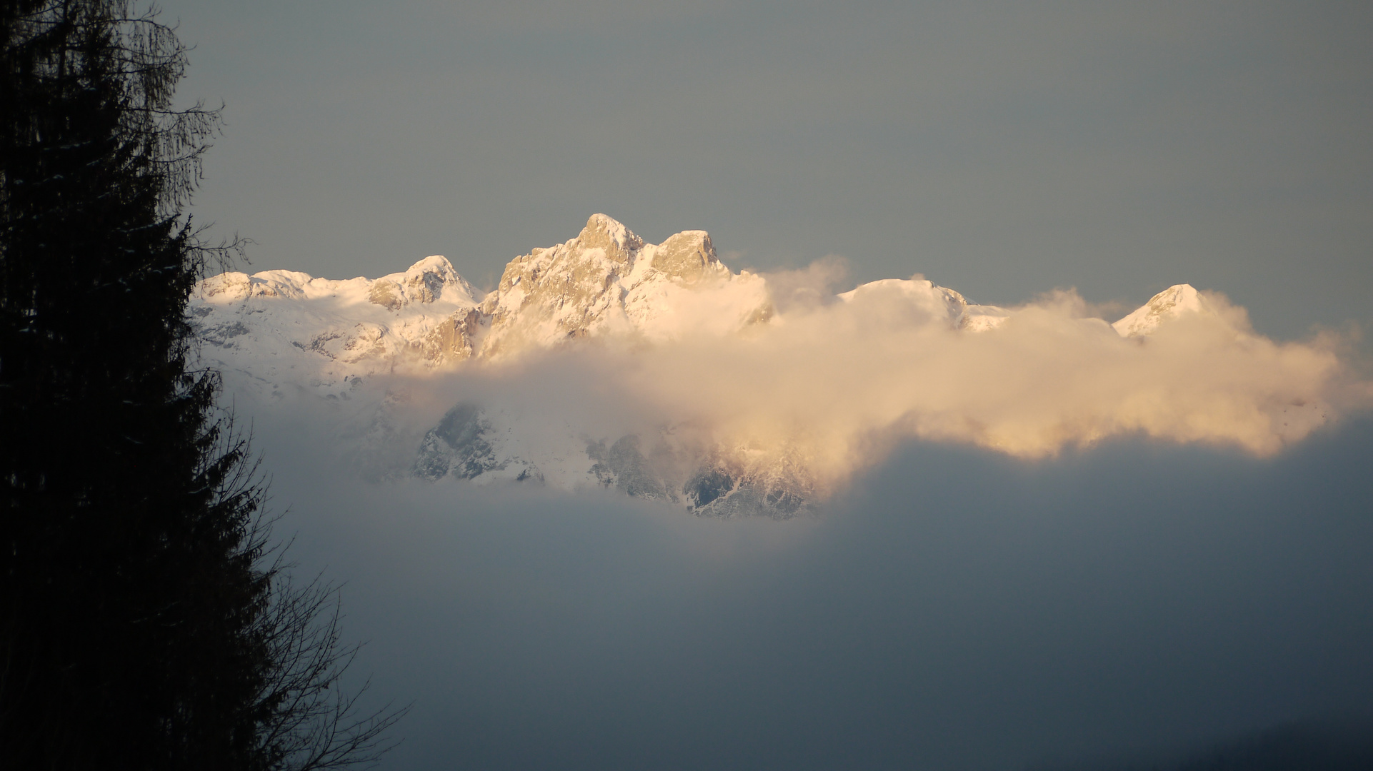 Tennengebirge übern Nebel