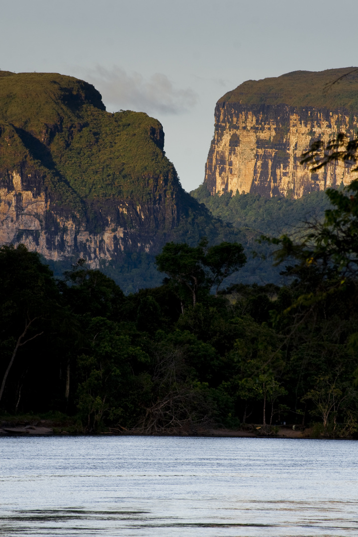 Tepuy El Venado, Canaima Venezuela.