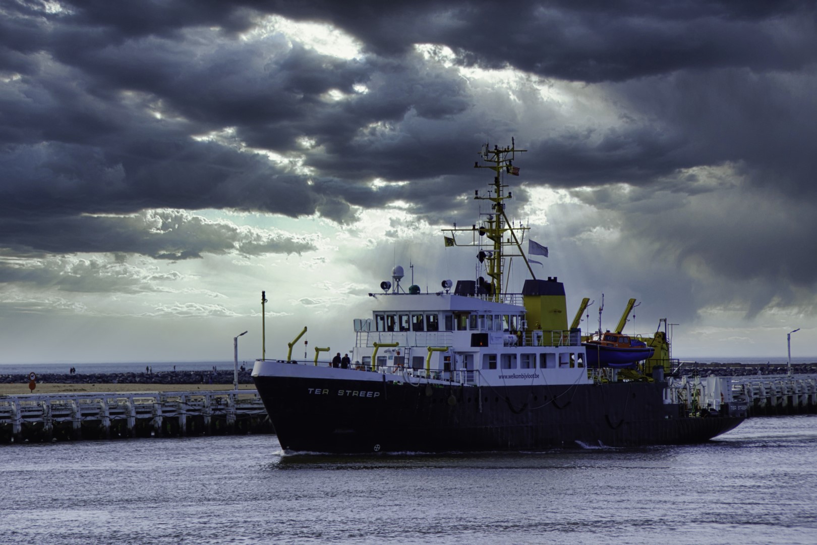 Ter Streep,  govt vessel in Ostend