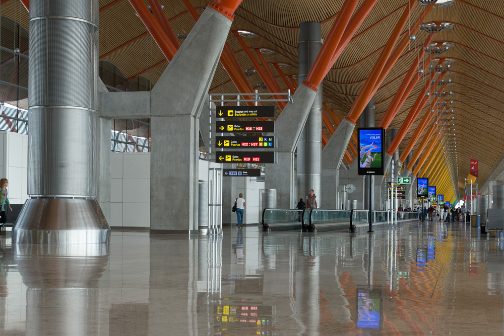 Terminal 4 (1)