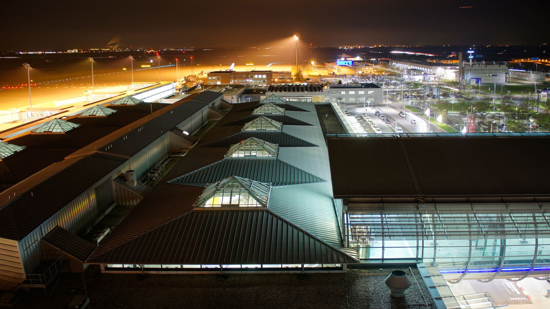 Terminals bei Nacht