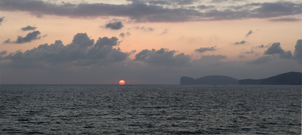 Terra, acqua, aria, fuoco.