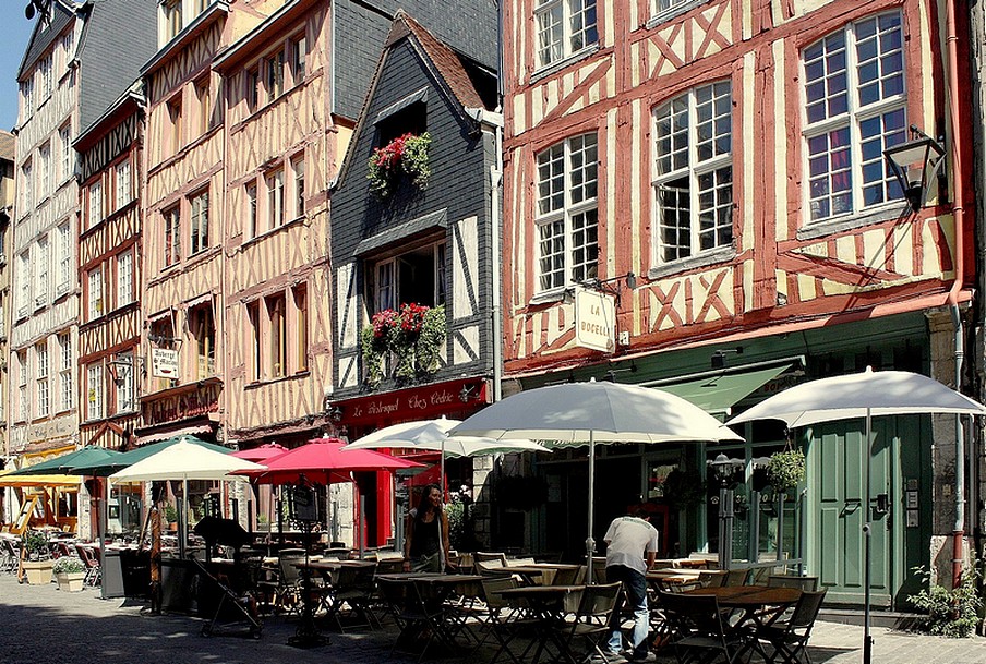 Terrasse dans le Vieux Rouen