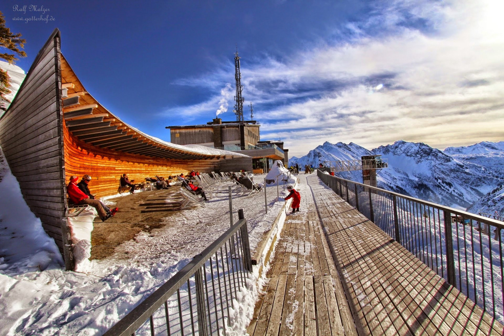 Terrasse der Walmendingerhornbahn Kleinwalsertal