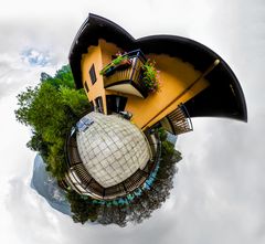 Terrasse mit Seeblick ( Little Planet )