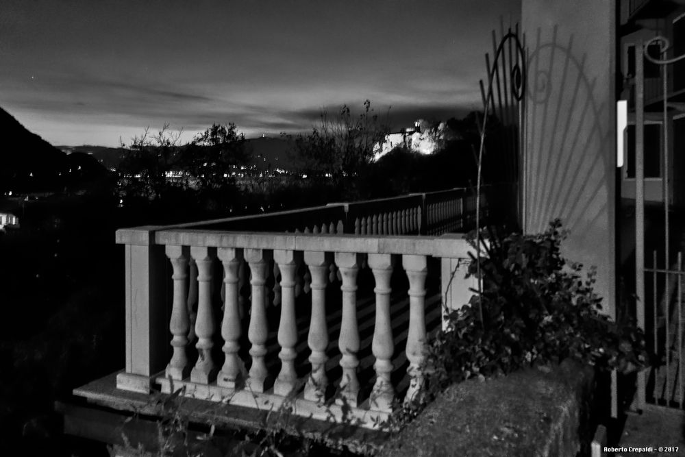 Terrazza sul lago by night