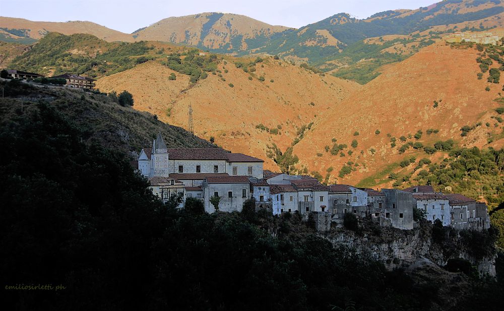 Terre di Calabria: Tortora antica