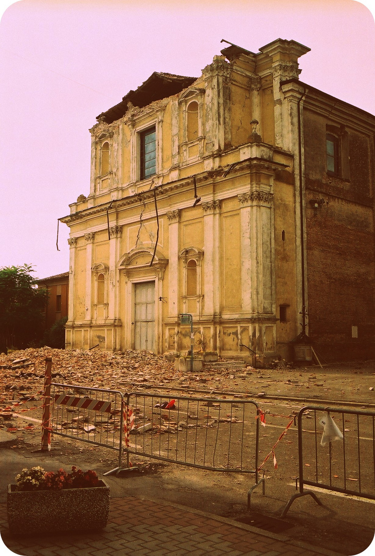 Terremoto, chiesa di Bondeno