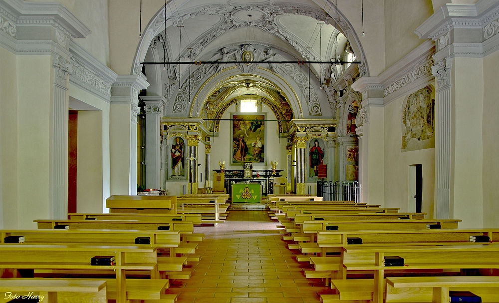 Tessiner Kirchen,- die Kirche S. Abbondio in Mezzovico.