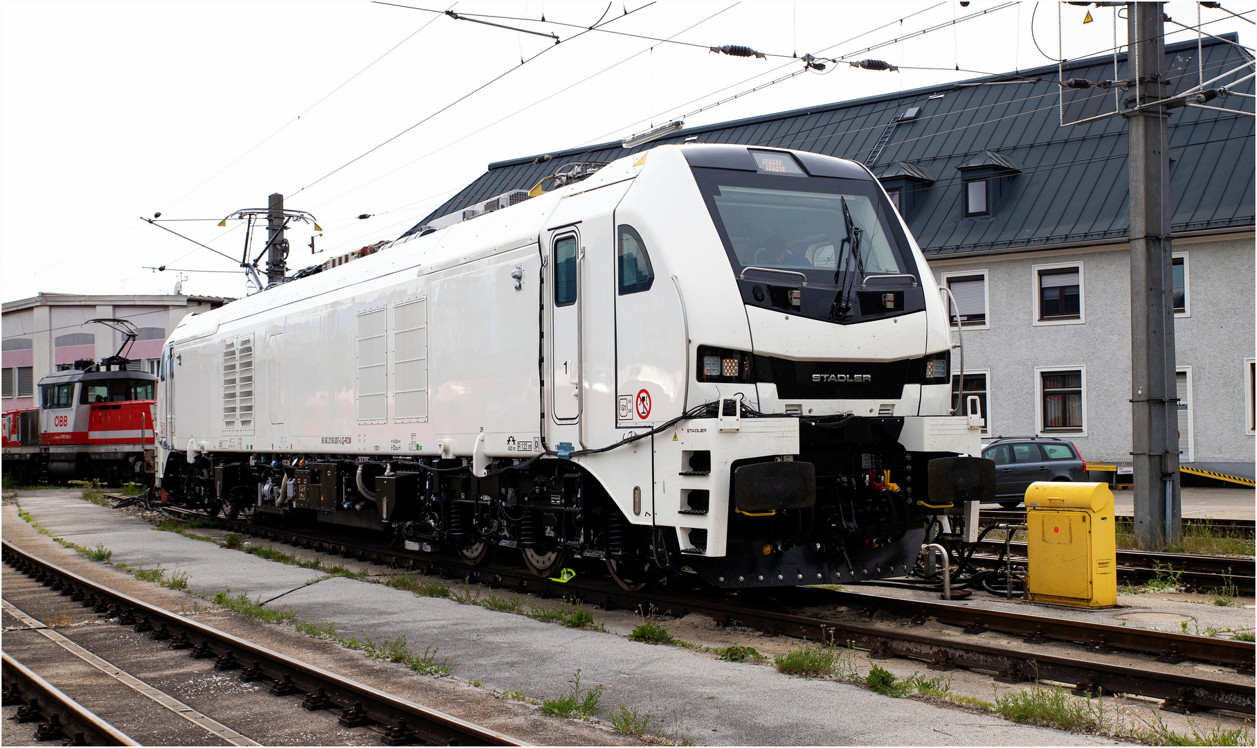 Testfahrten der Stadler Eurodual 2159 207