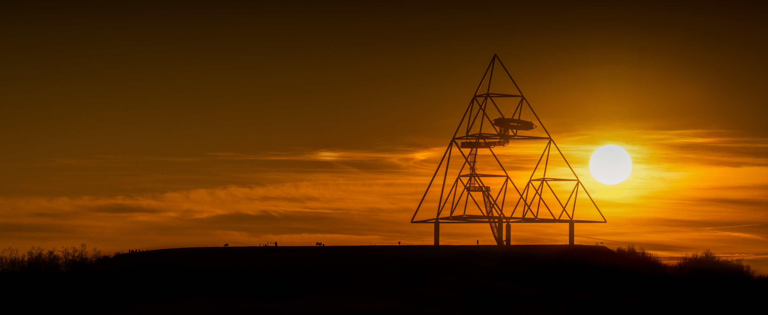 Tetraeder bei Sonnenuntergang